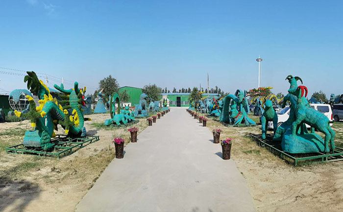 綠雕修復廠家半成品綠雕造型實拍圖